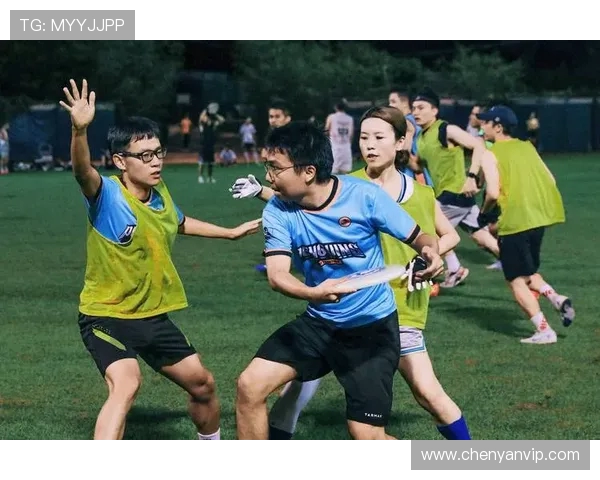 赛后分析：北京飞盘队与上海飞盘队的默契配合与战术探讨