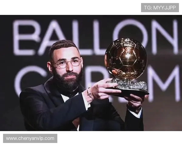 本泽马在足球历史上的传奇地位与未来发展潜力分析