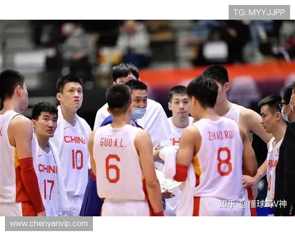 重庆篮球队在世界杯积分榜上以71分稳居第一名展现强大实力