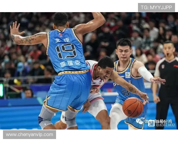 成都篮球队进攻体系解析：战术创新与团队协作的完美结合